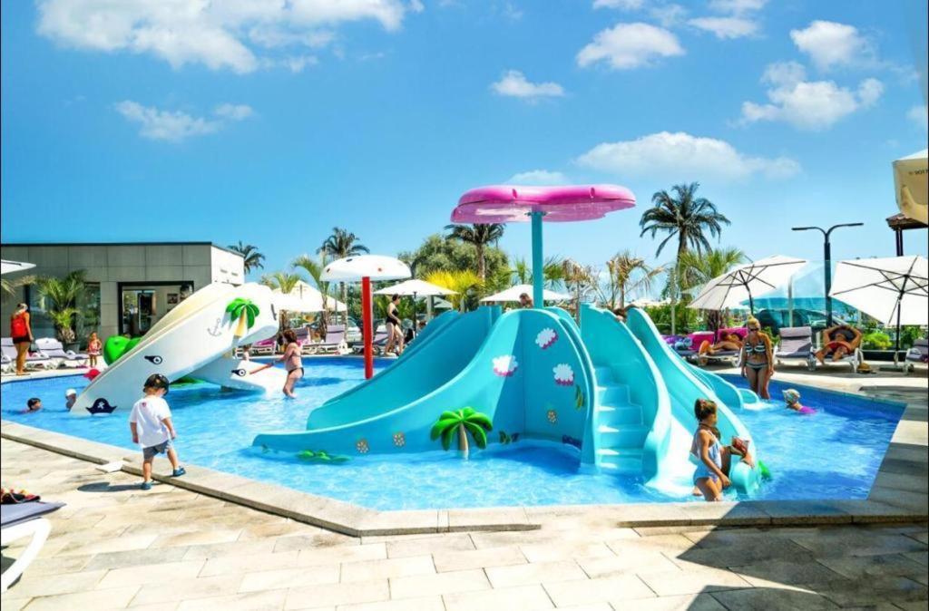 Alezzi Beach Resort Nautica ナボダリ エクステリア 写真